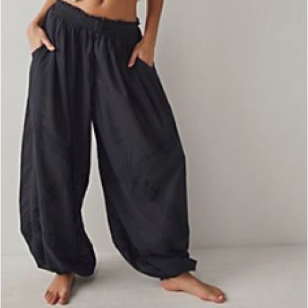 intimately free Free People cotton lounge pants. Pockets! Mostly sheer.
